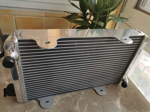 Radiateur de kart en aluminium