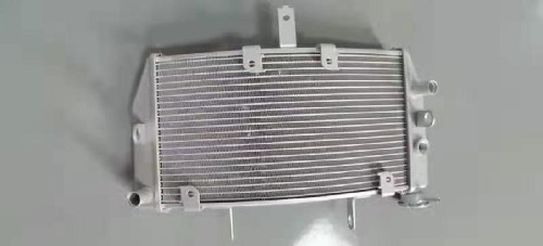 Radiateur de moto en aluminium